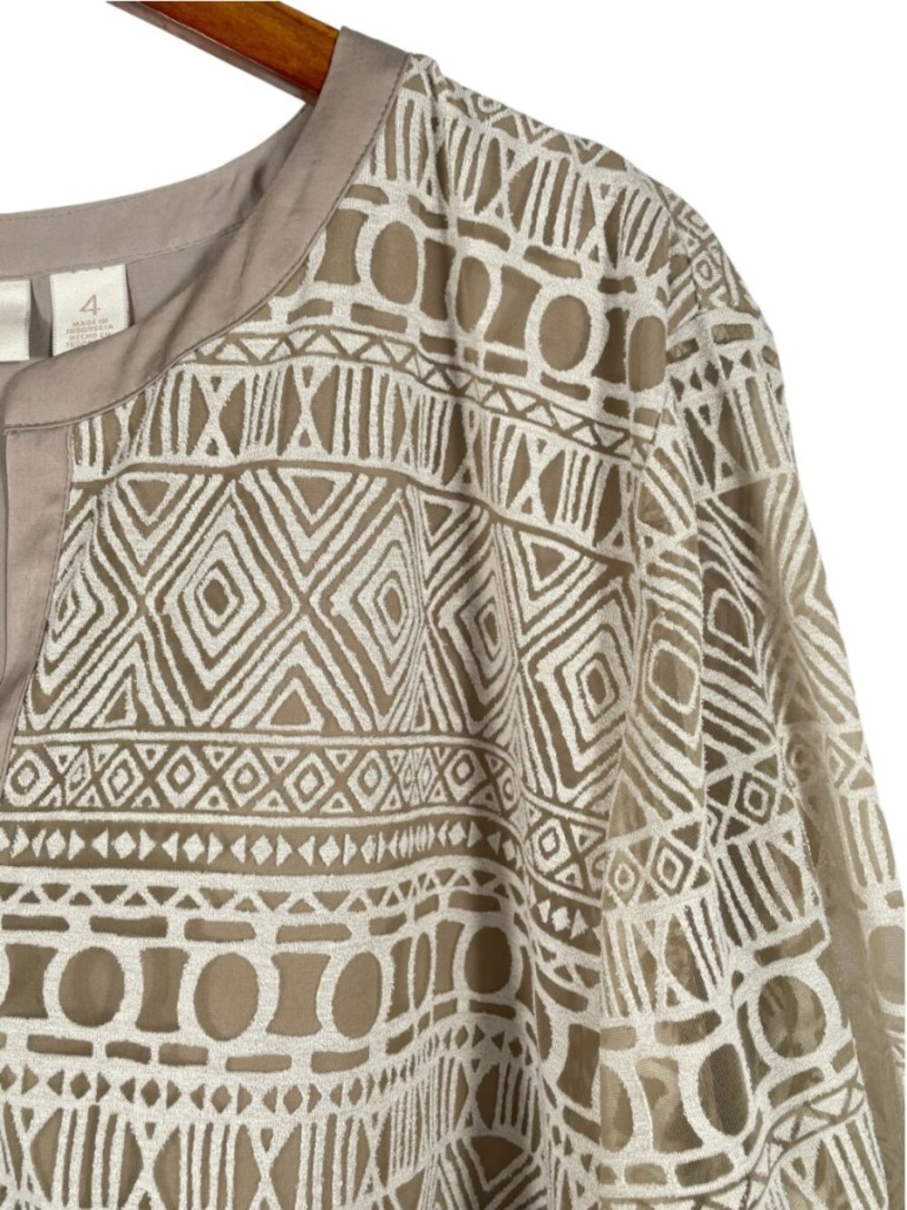 Chico's Size 4 XXL Geometric Lace Trim Tunic Blouse Taupe Ivory Boho 20/22 - Picture 5 of 12